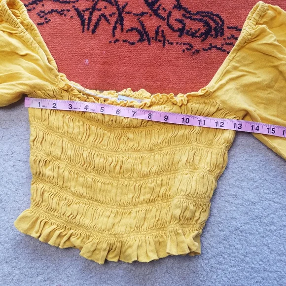 Urban Outfitters Off Shoulder Puff Sleeve Mustard Yellow Crop Top Small - Picture 4 of 5